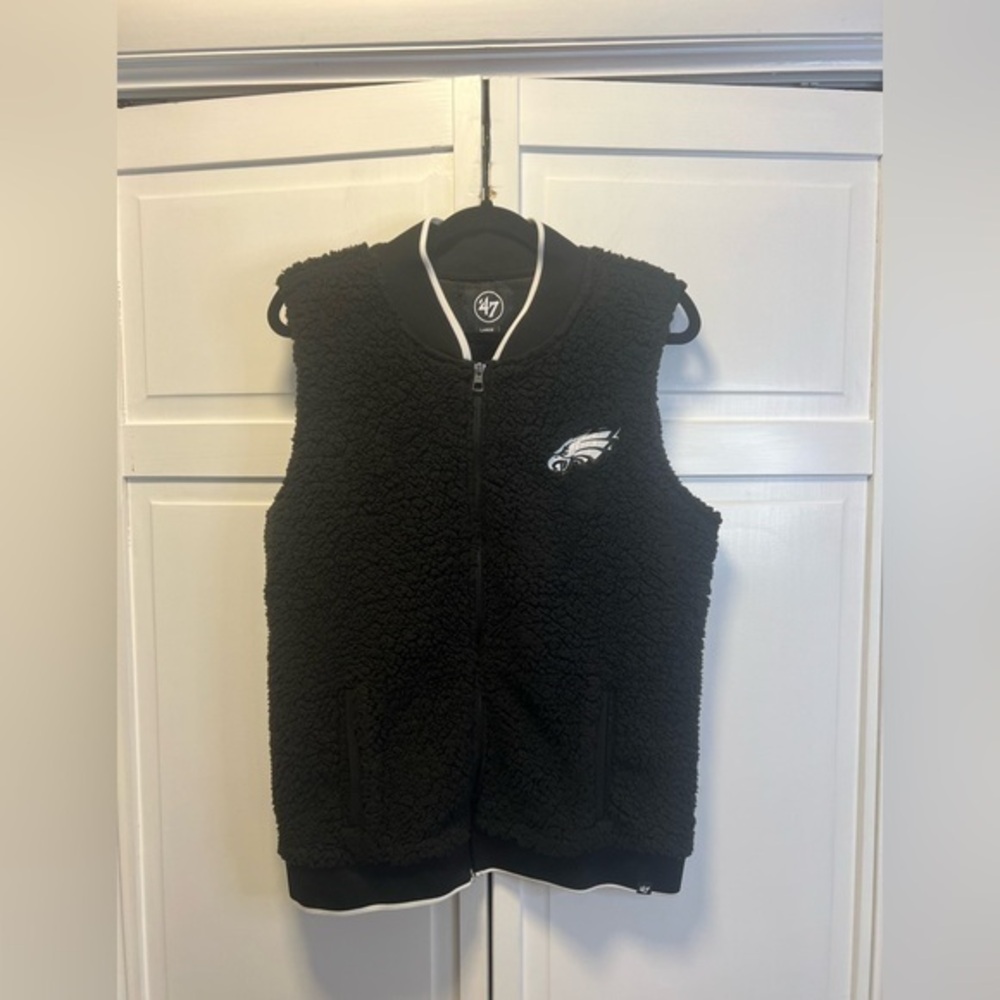 ‘47 Brand Philadelphia Eagles Sherpa Vest Size Women’s Large Color Black